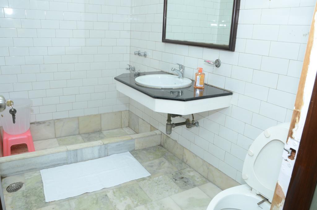 Namaste Apartments New Delhi Luaran gambar