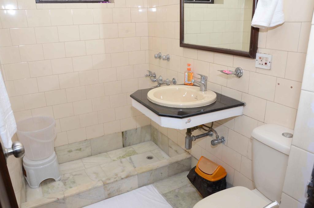 Namaste Apartments New Delhi Luaran gambar