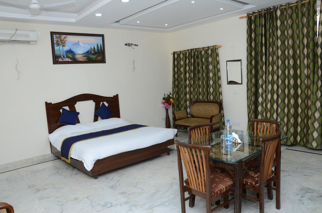Namaste Apartments New Delhi Luaran gambar