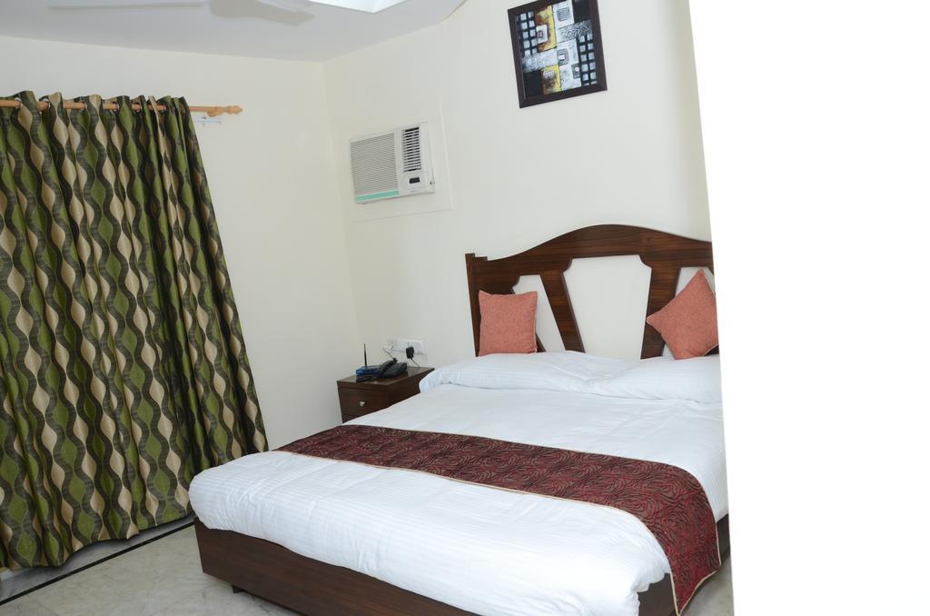 Namaste Apartments New Delhi Luaran gambar